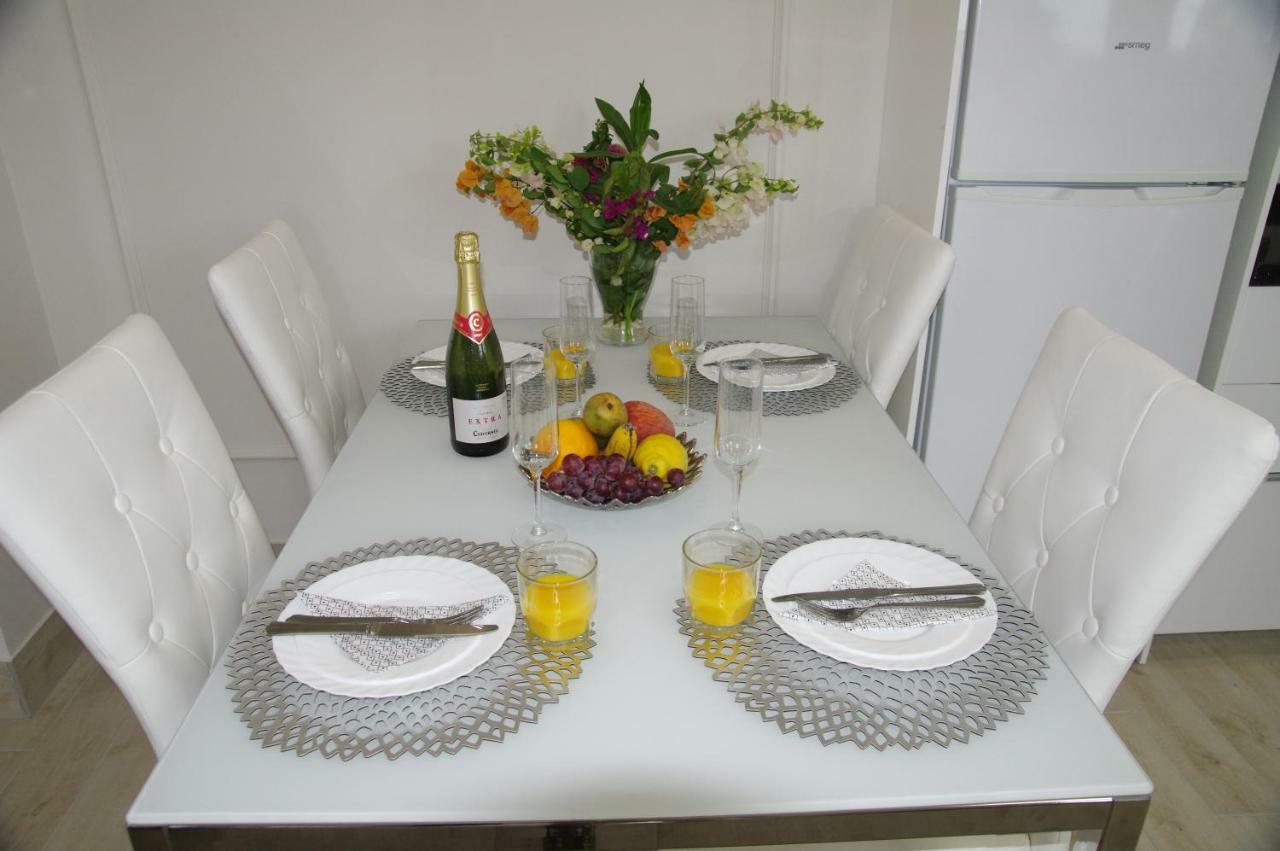 Sunny Apartment Colina Blanca Адехе Екстериор снимка