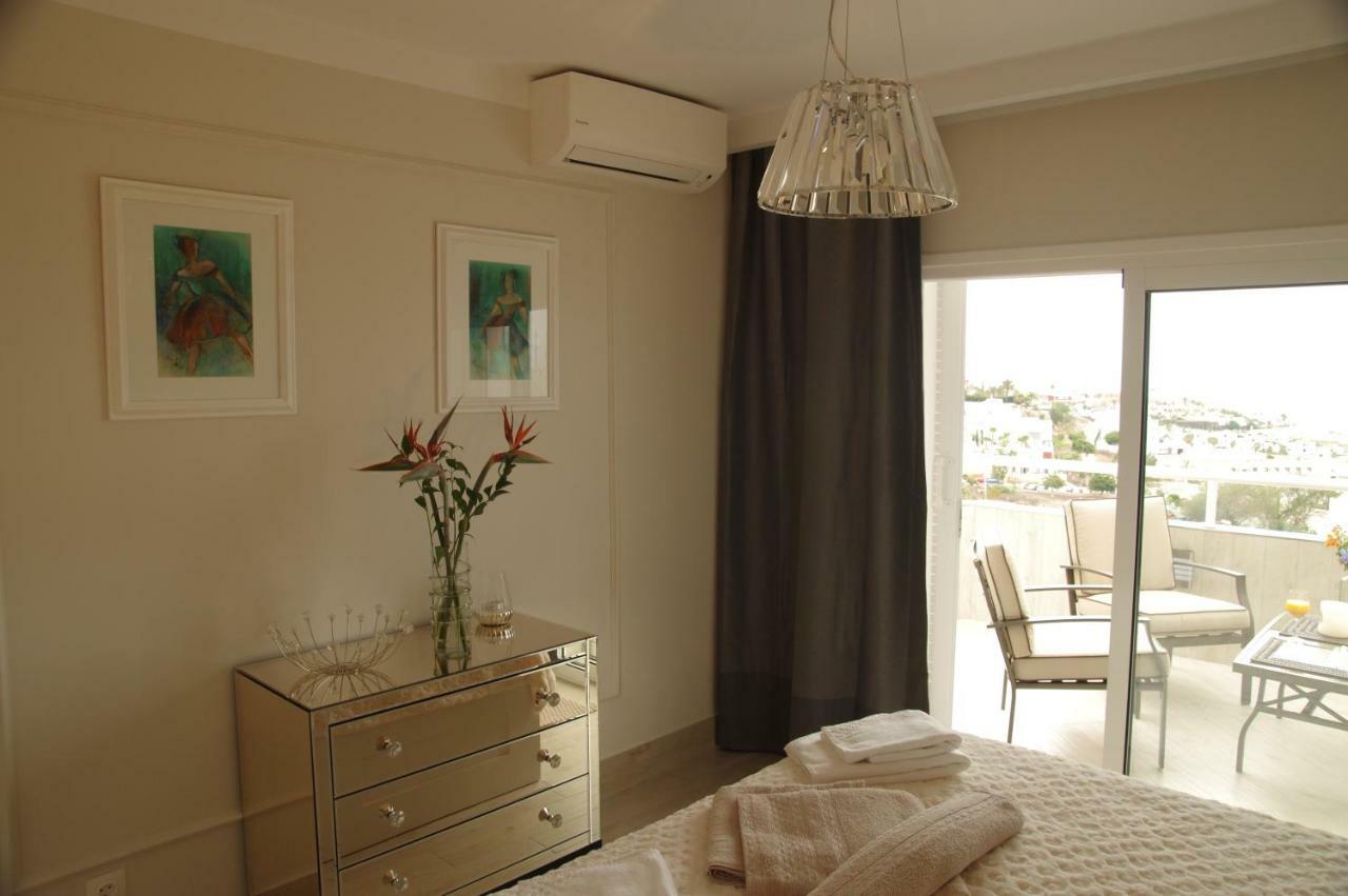 Sunny Apartment Colina Blanca Адехе Екстериор снимка