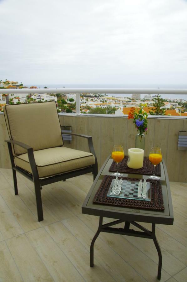 Sunny Apartment Colina Blanca Адехе Екстериор снимка